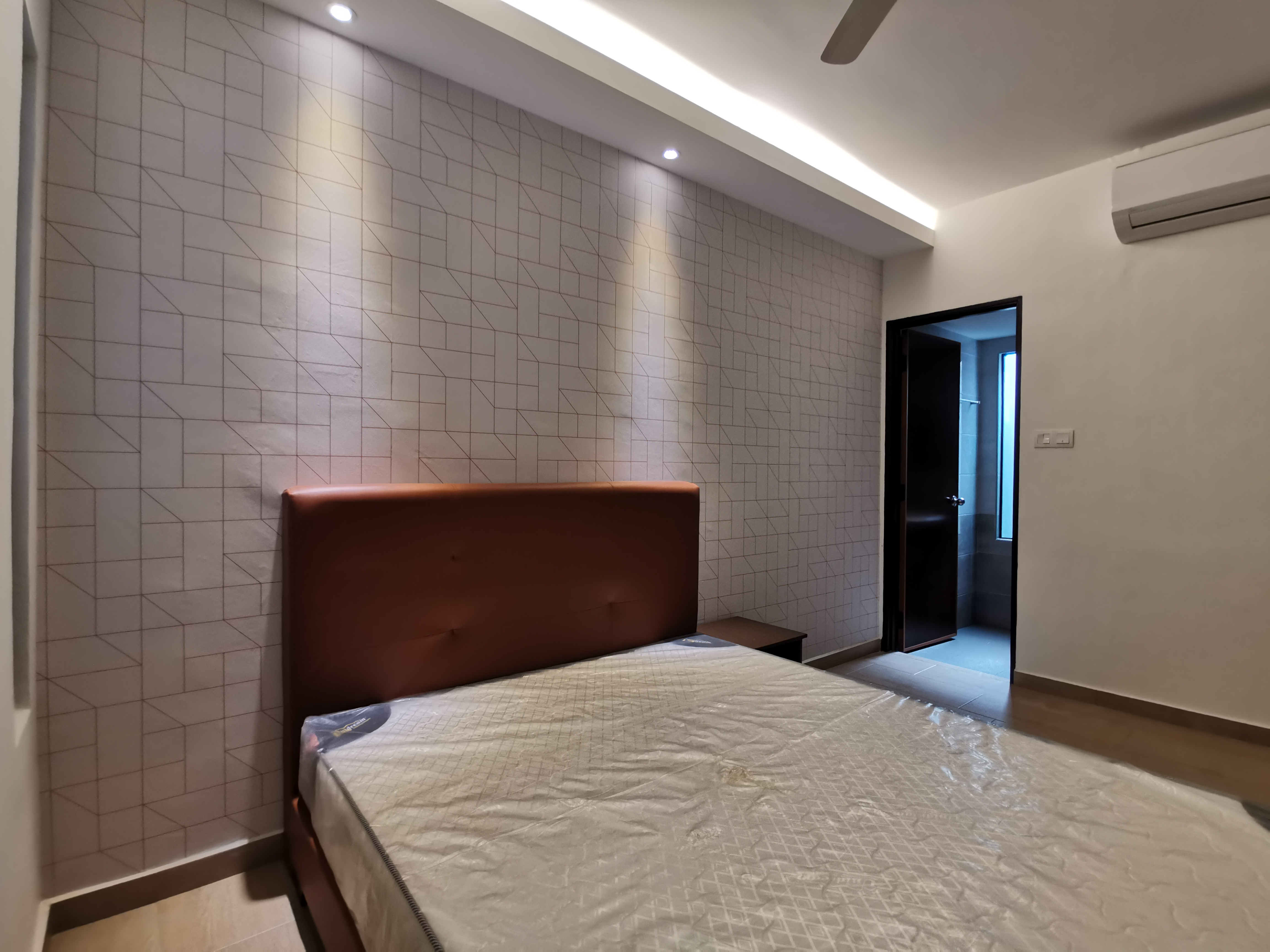 Room Plus TP206  