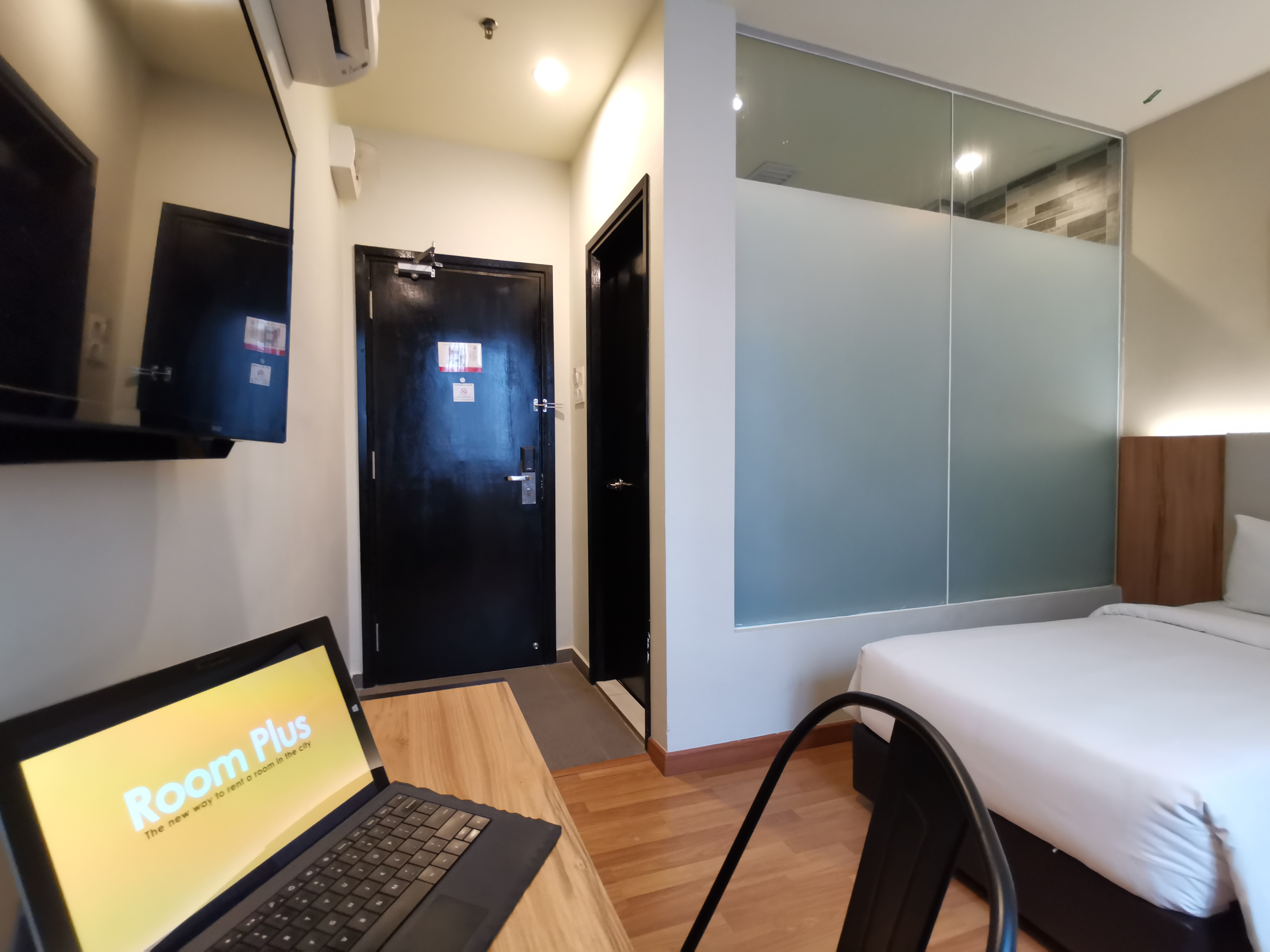 Room Plus BMMJ206