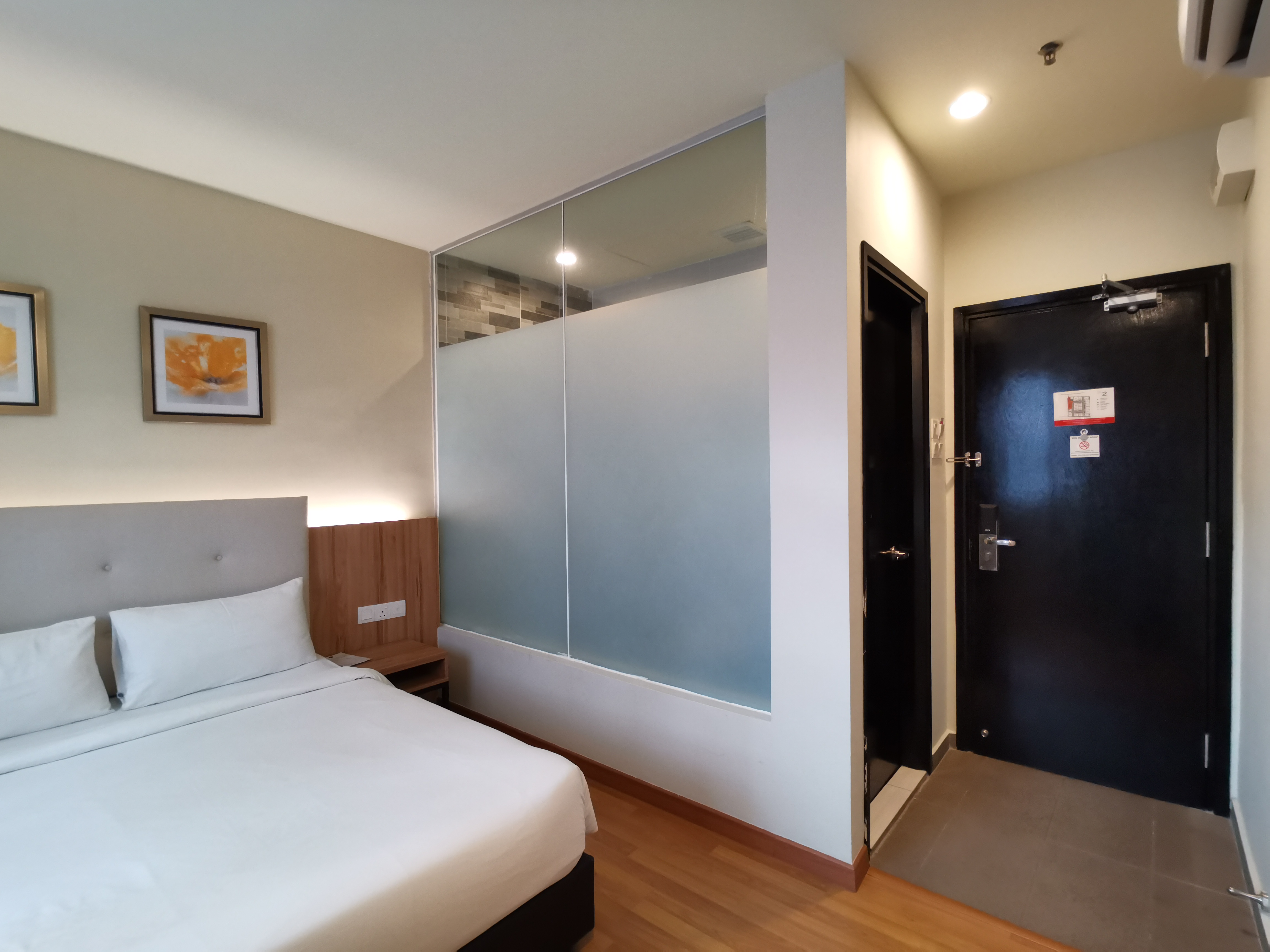 Room Plus BMMJ209