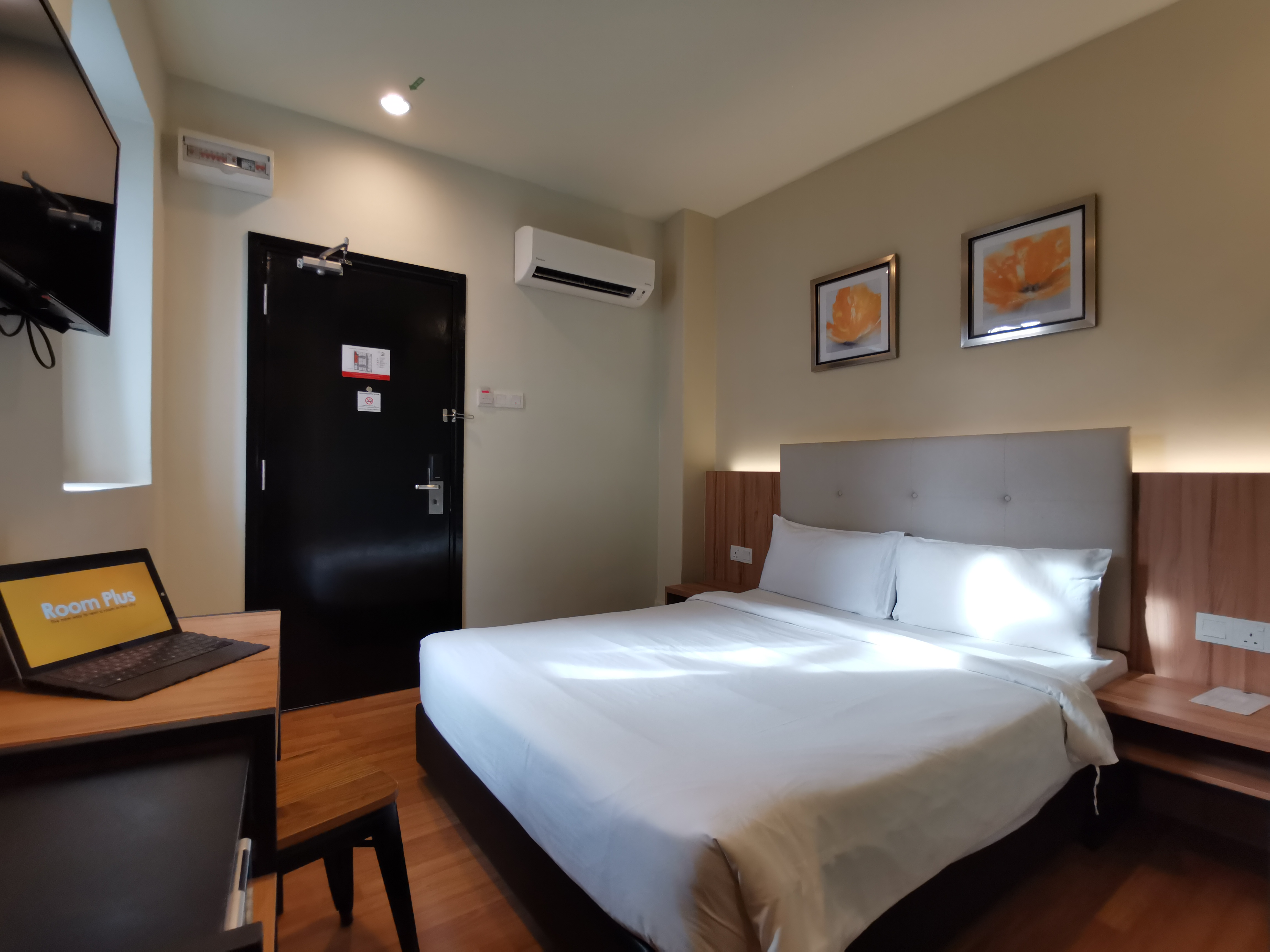 Room Plus BMMJ210