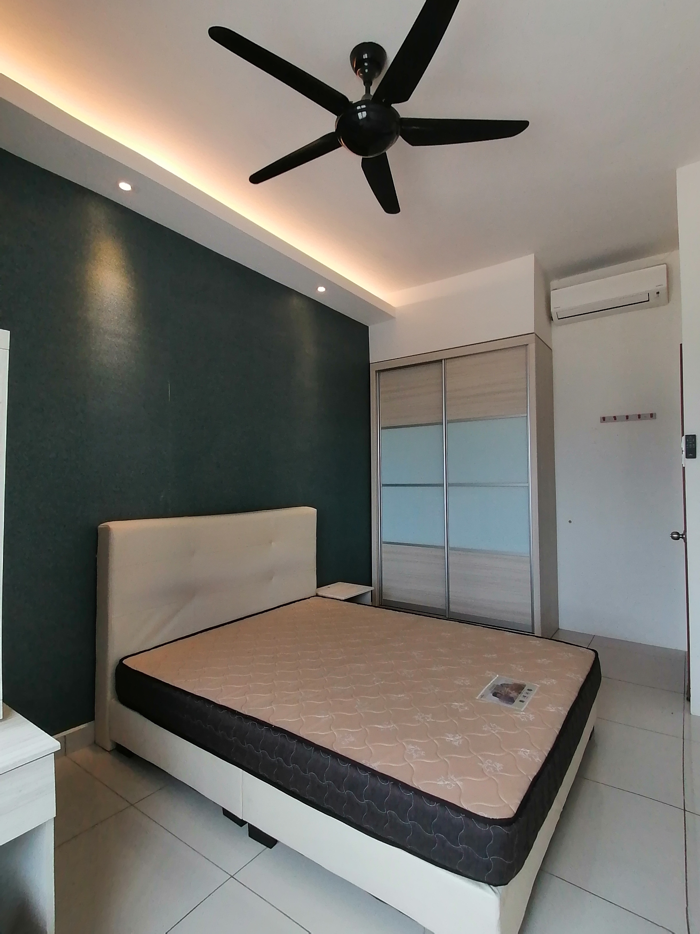 Room Plus DM1706R2 