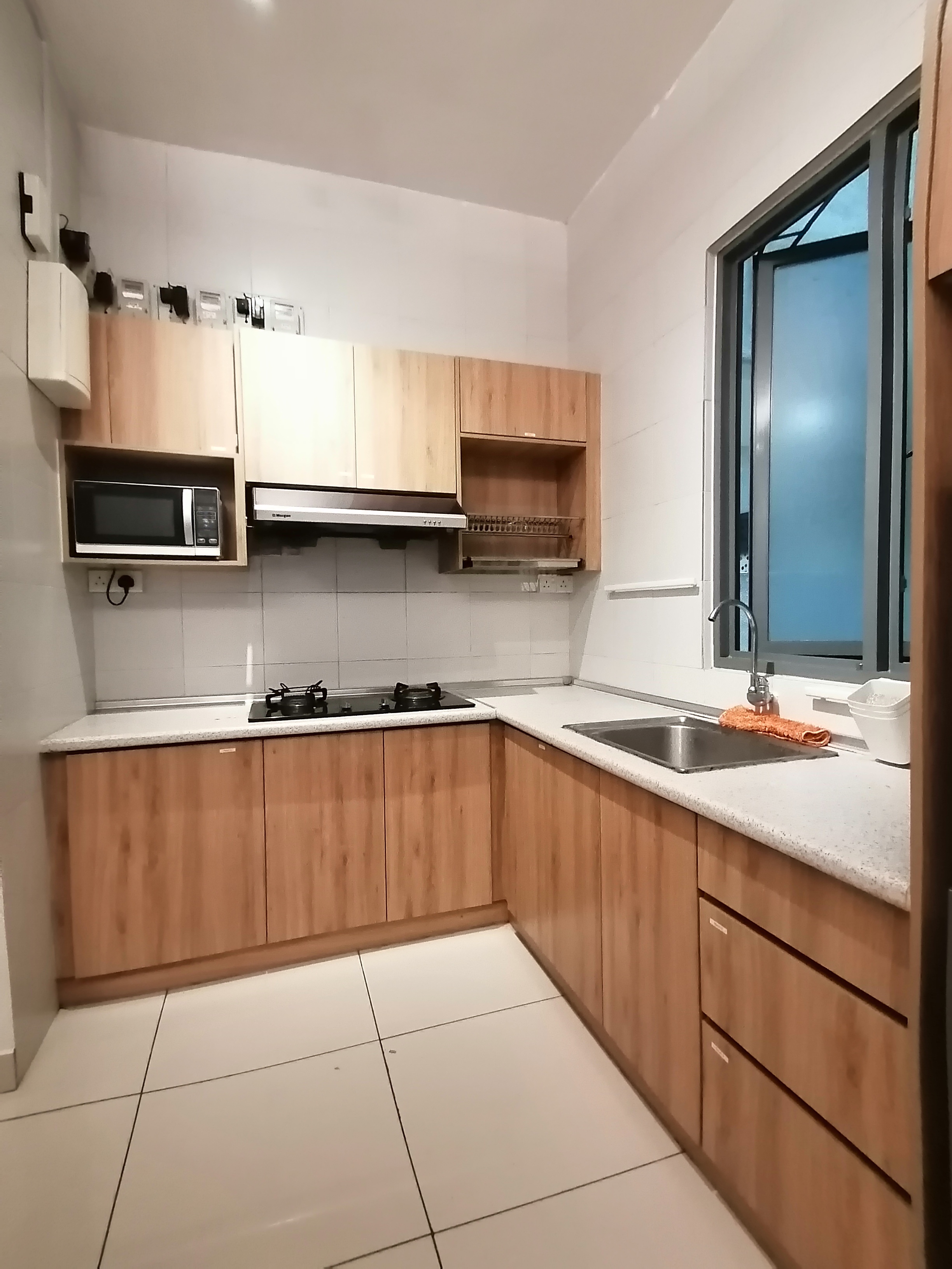Room Plus DM1706R3 