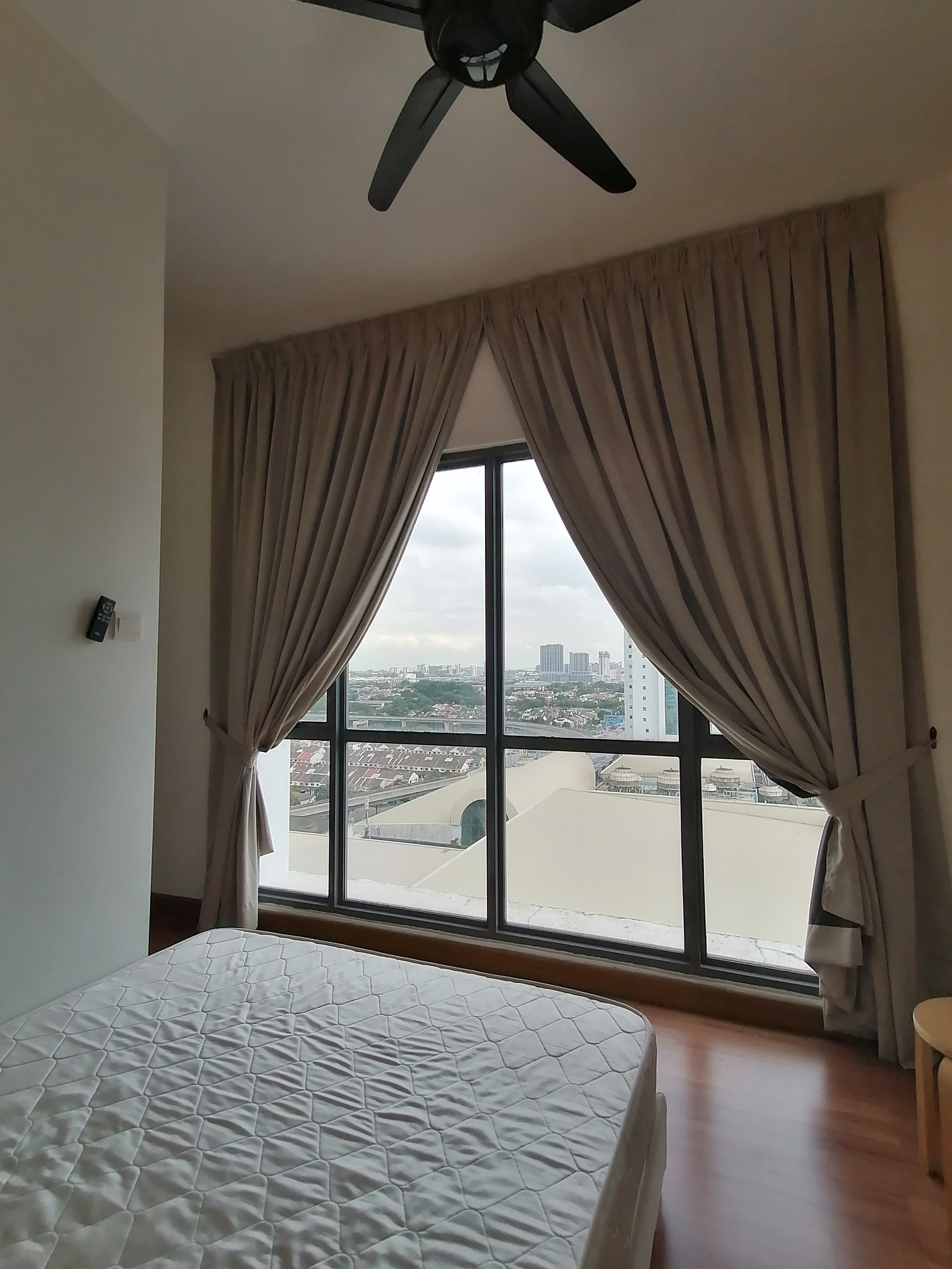 Room Plus DM1601R3  