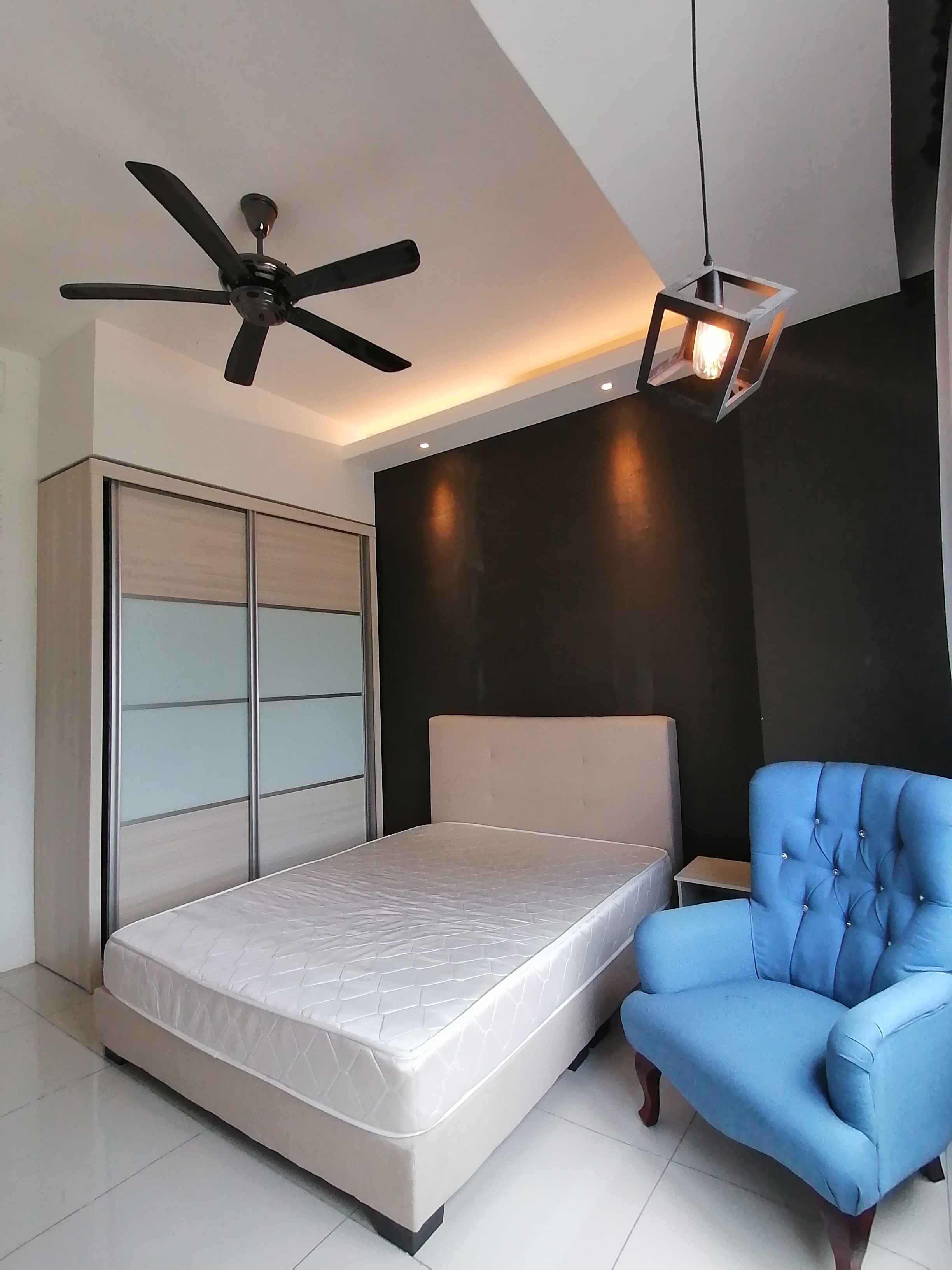 Room Plus DM1705R2 