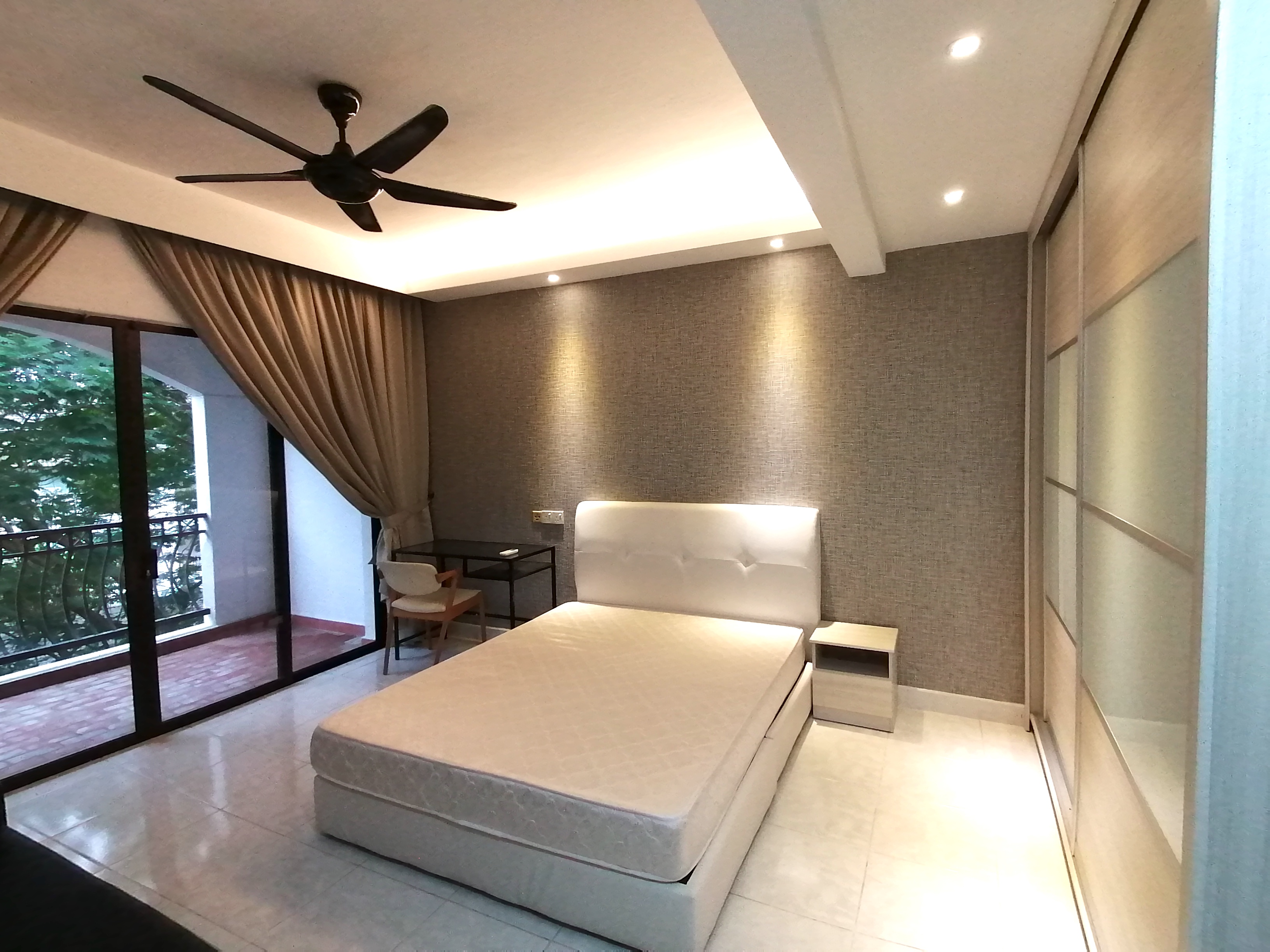 Room Plus CHSE126R4