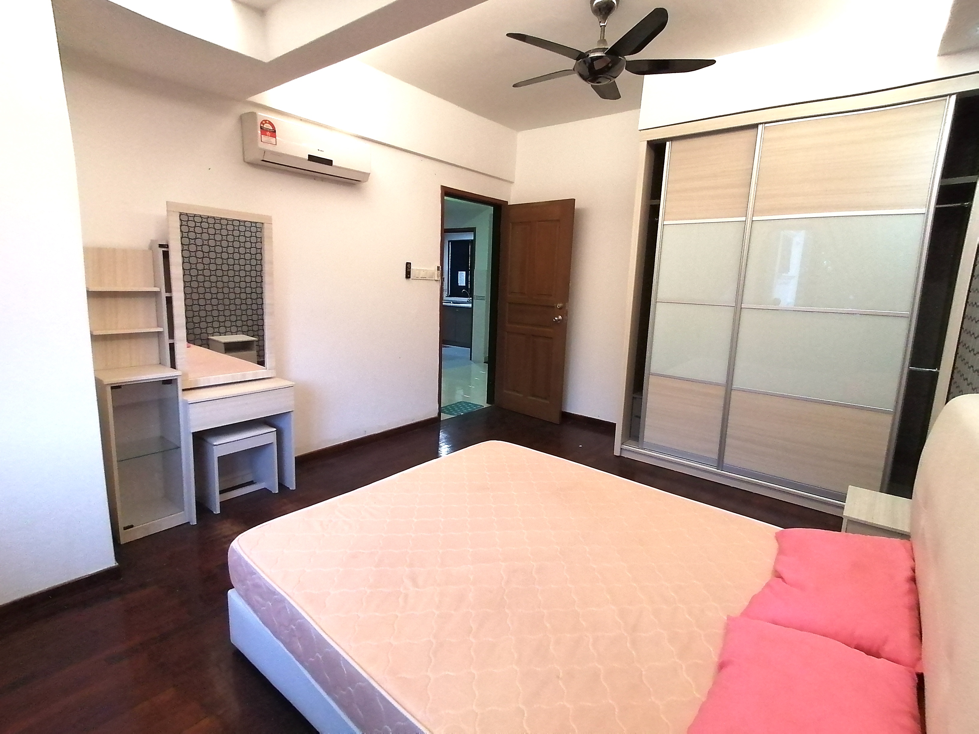 Room Plus CHSE126R2