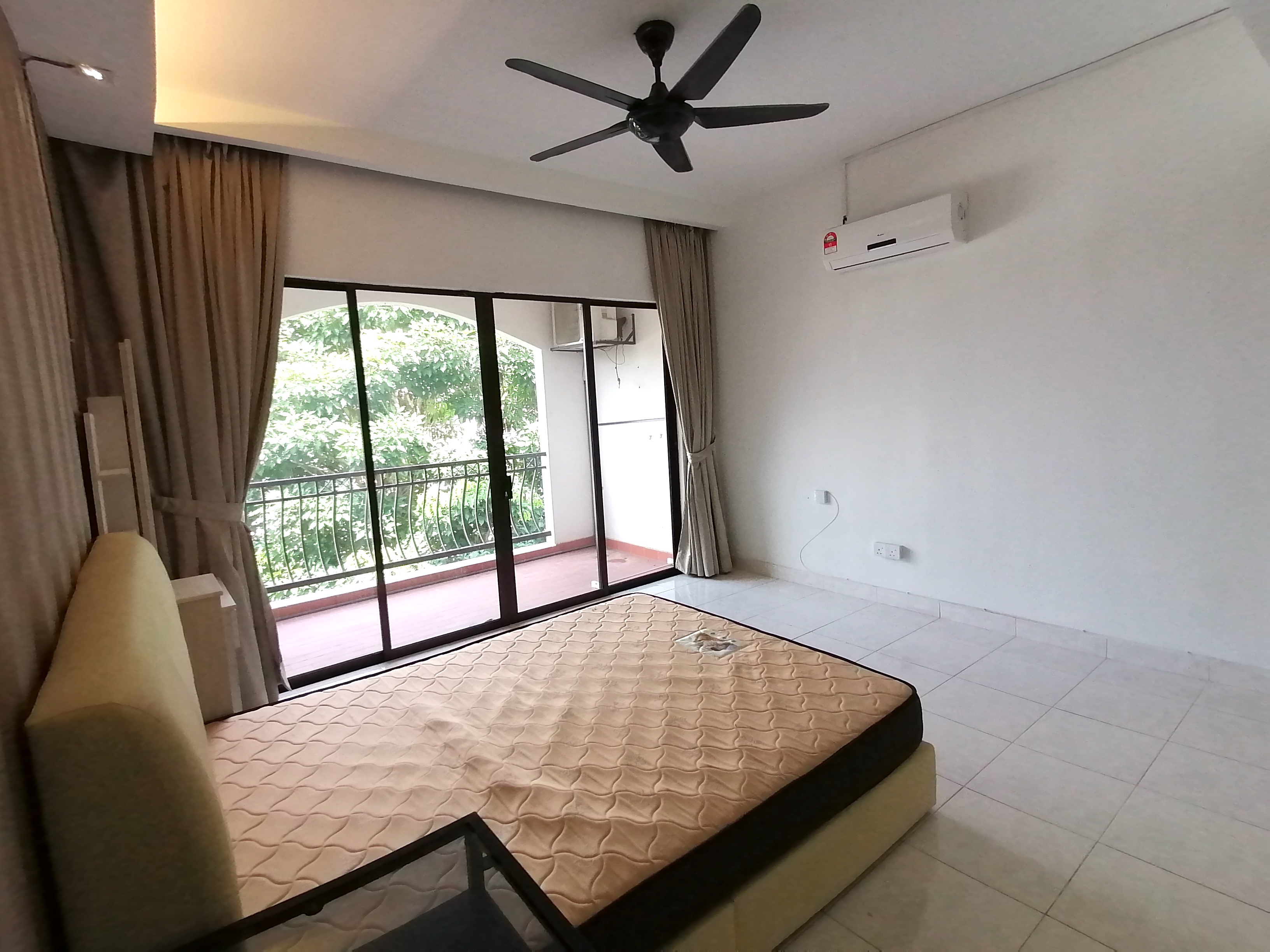 Room Plus CHSU723R4
