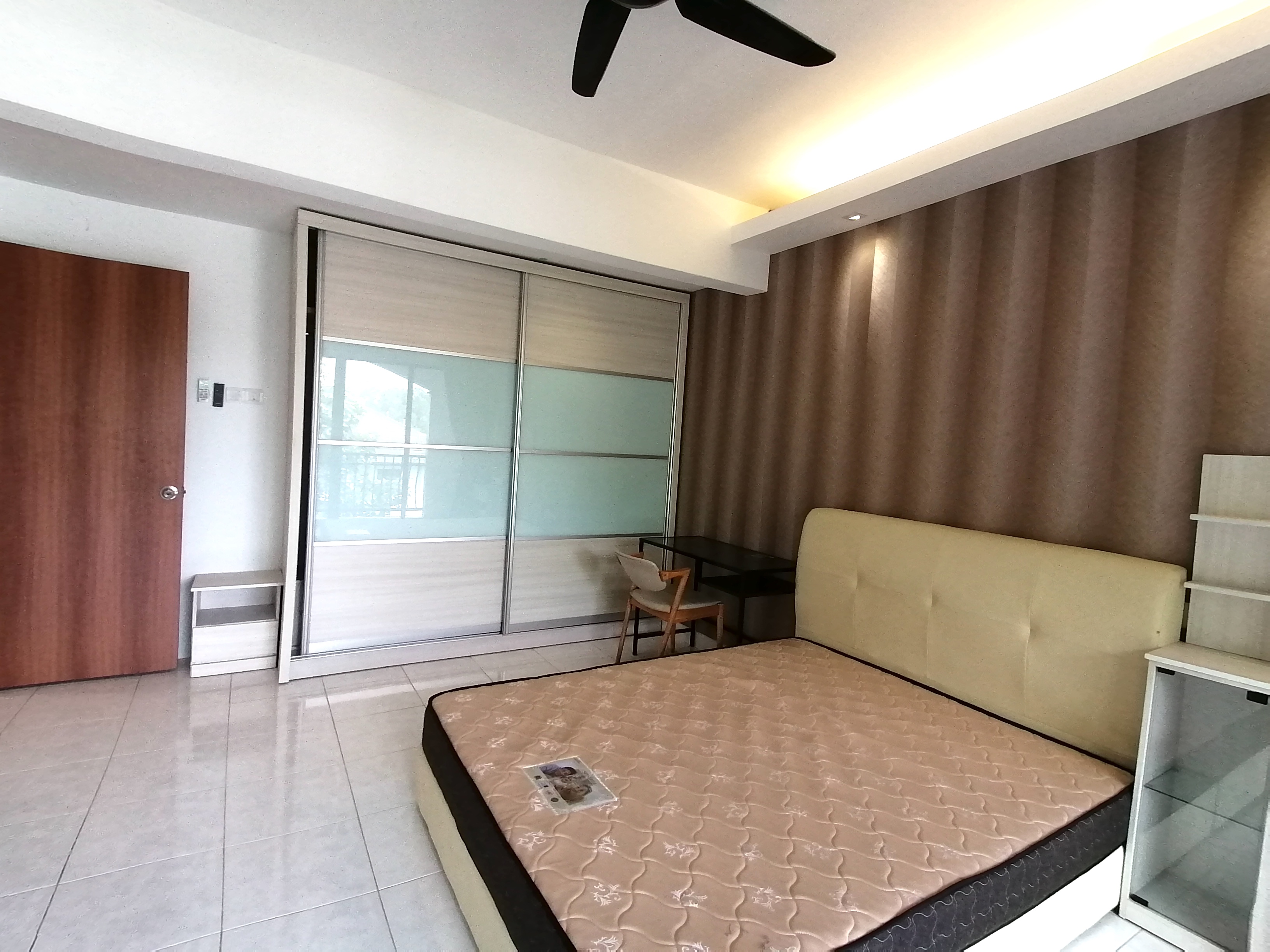 Room Plus CHSU723R4