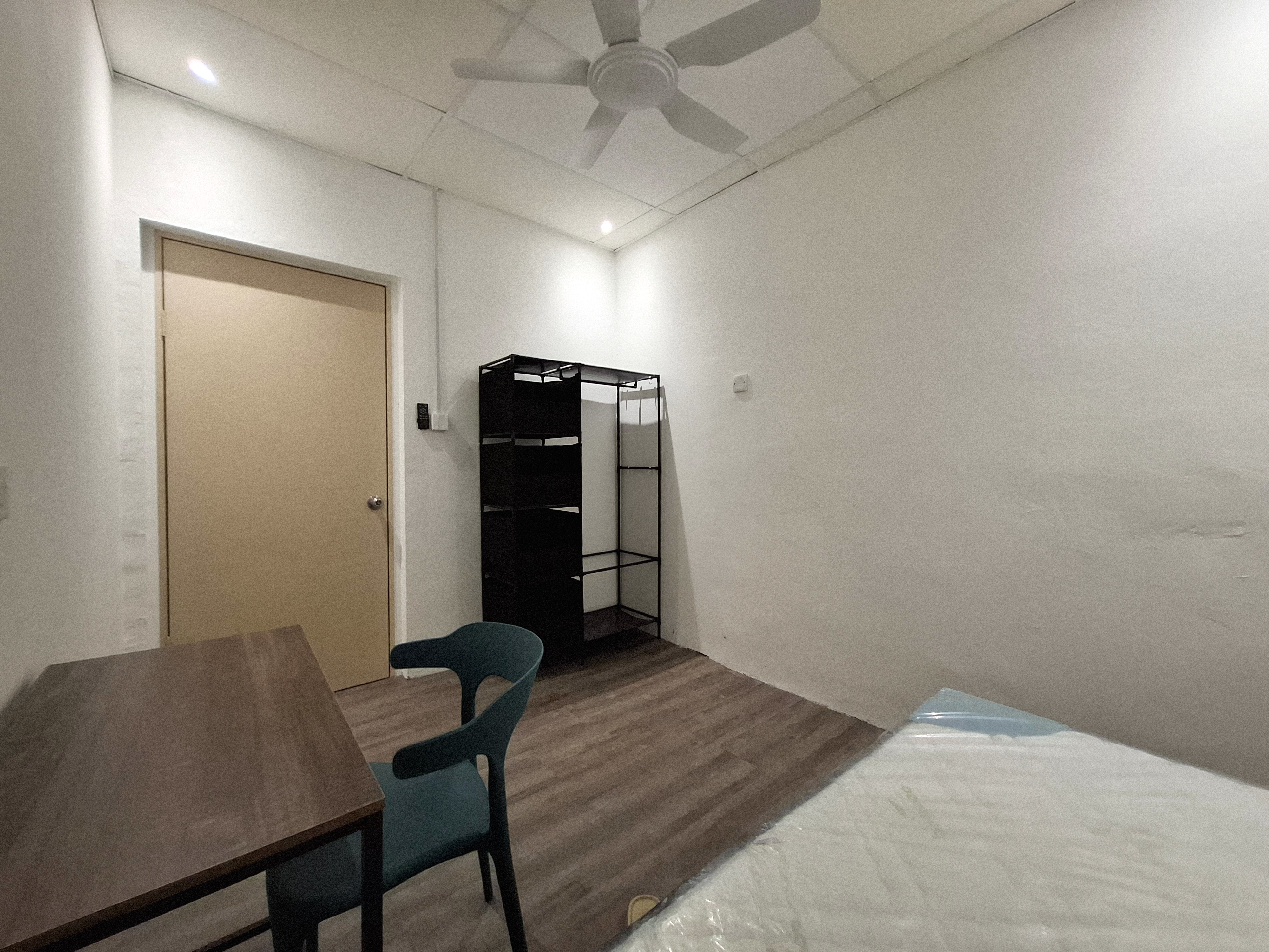 Room Plus 201 06TP43-2