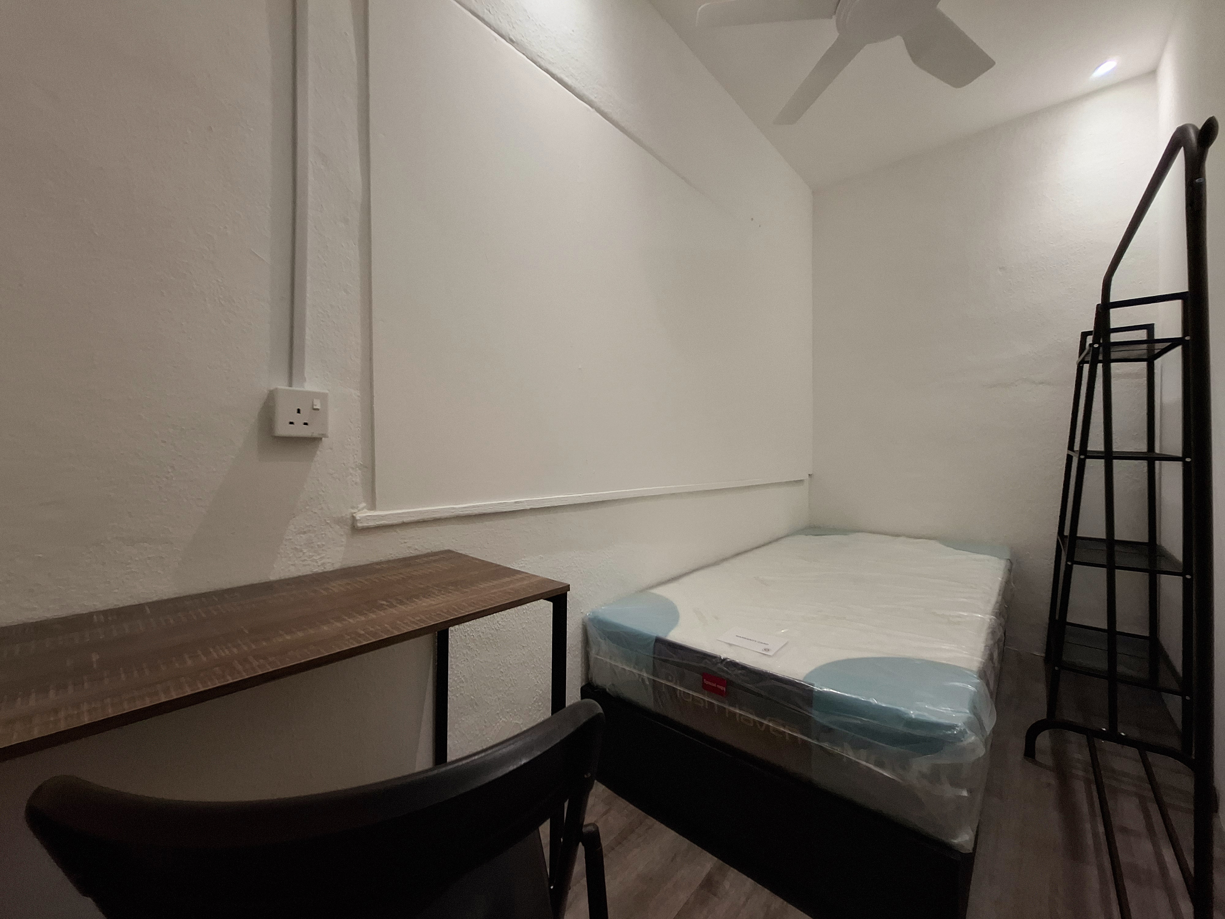 Room Plus 210 06TP43-2