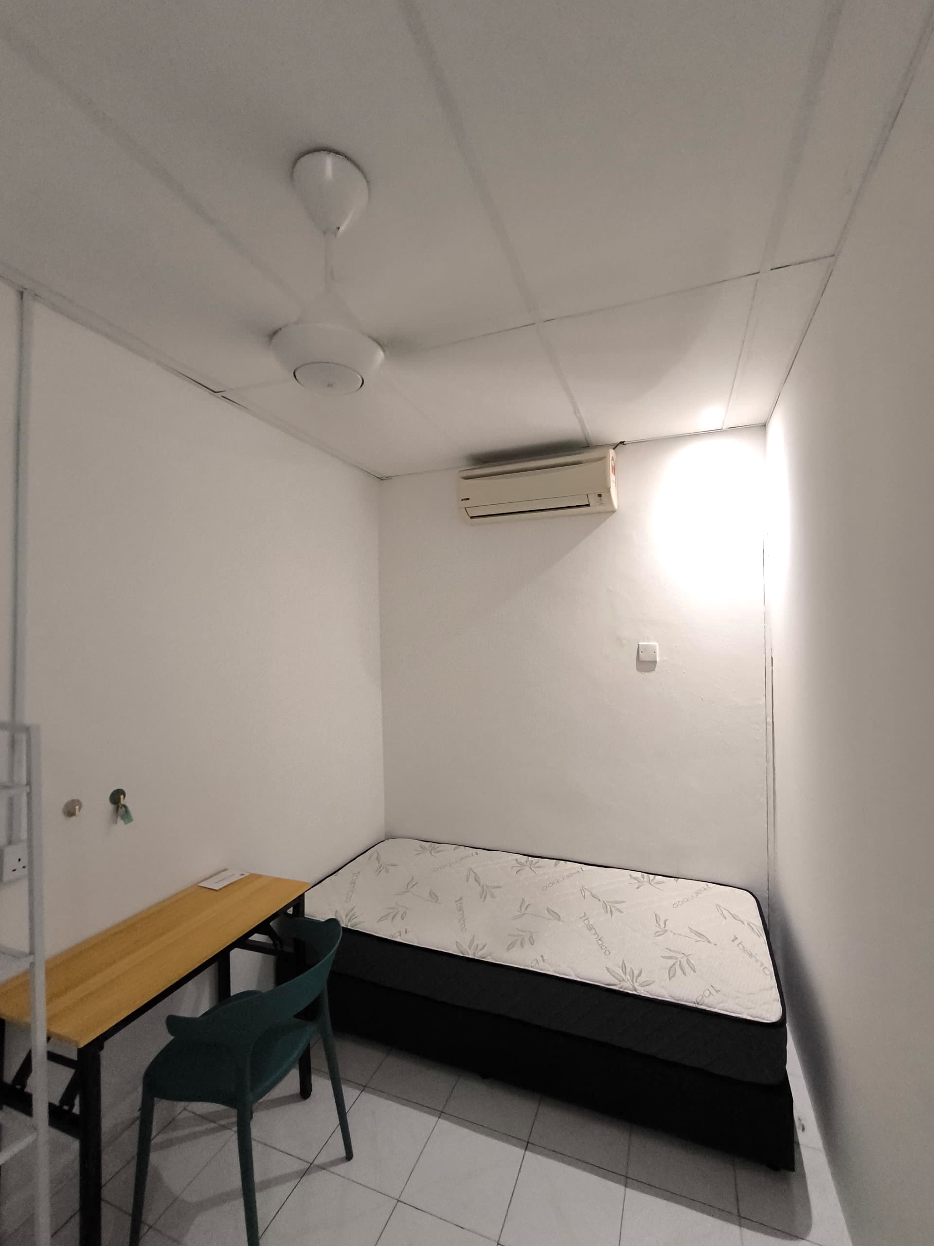 Room Plus 207 06TP43-2