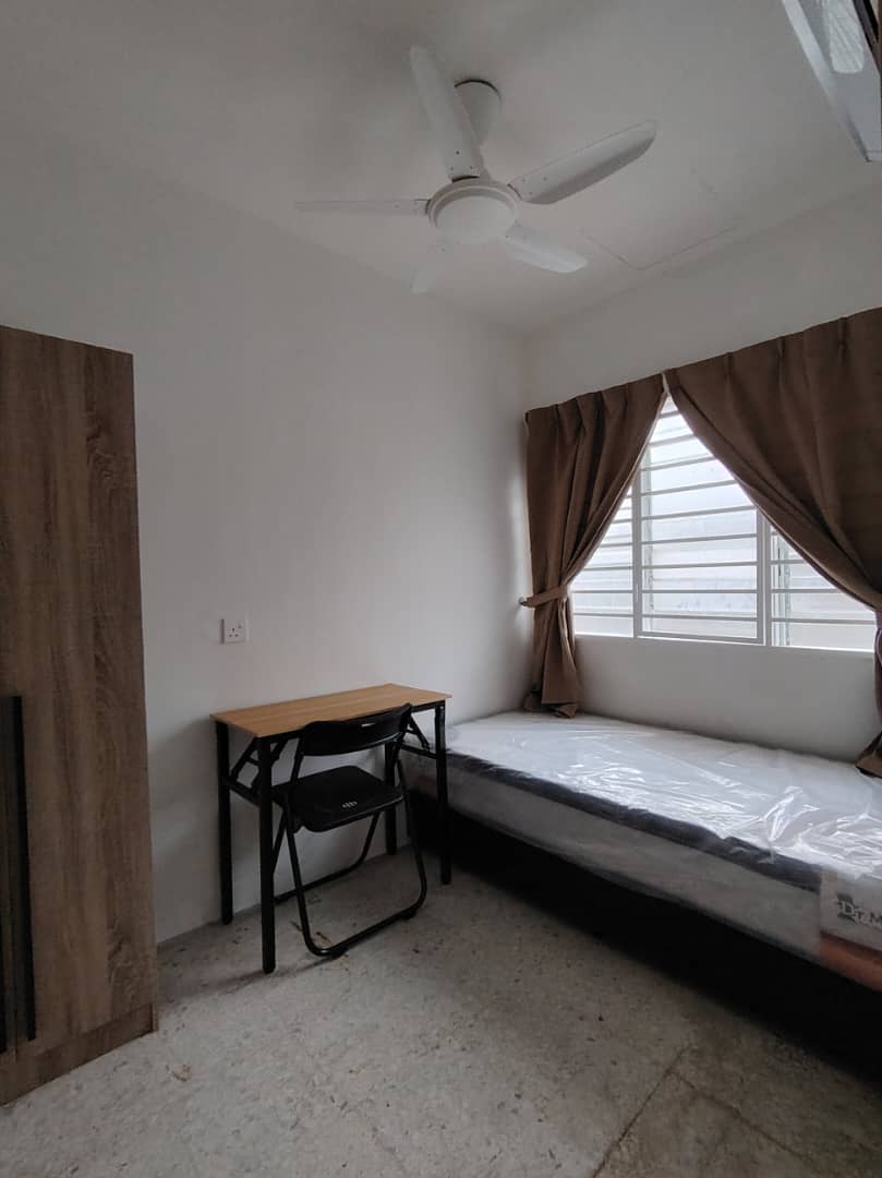 Room Plus M04 13TP23-MF