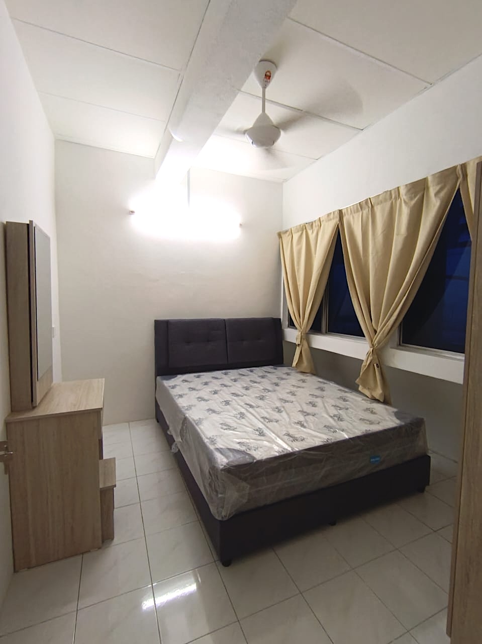 Room Plus 102 06TP43-1