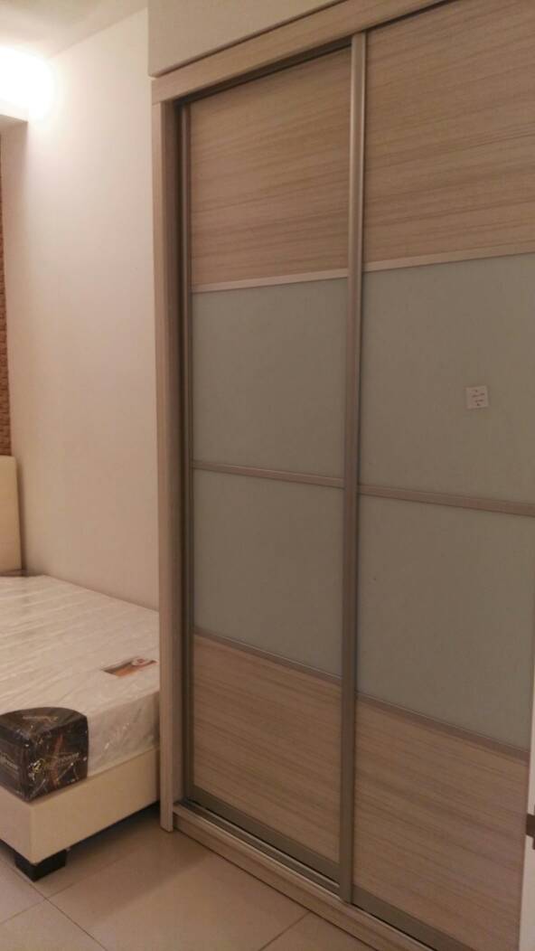 Room Plus DM1501R6 Private Room with Super Single Bed