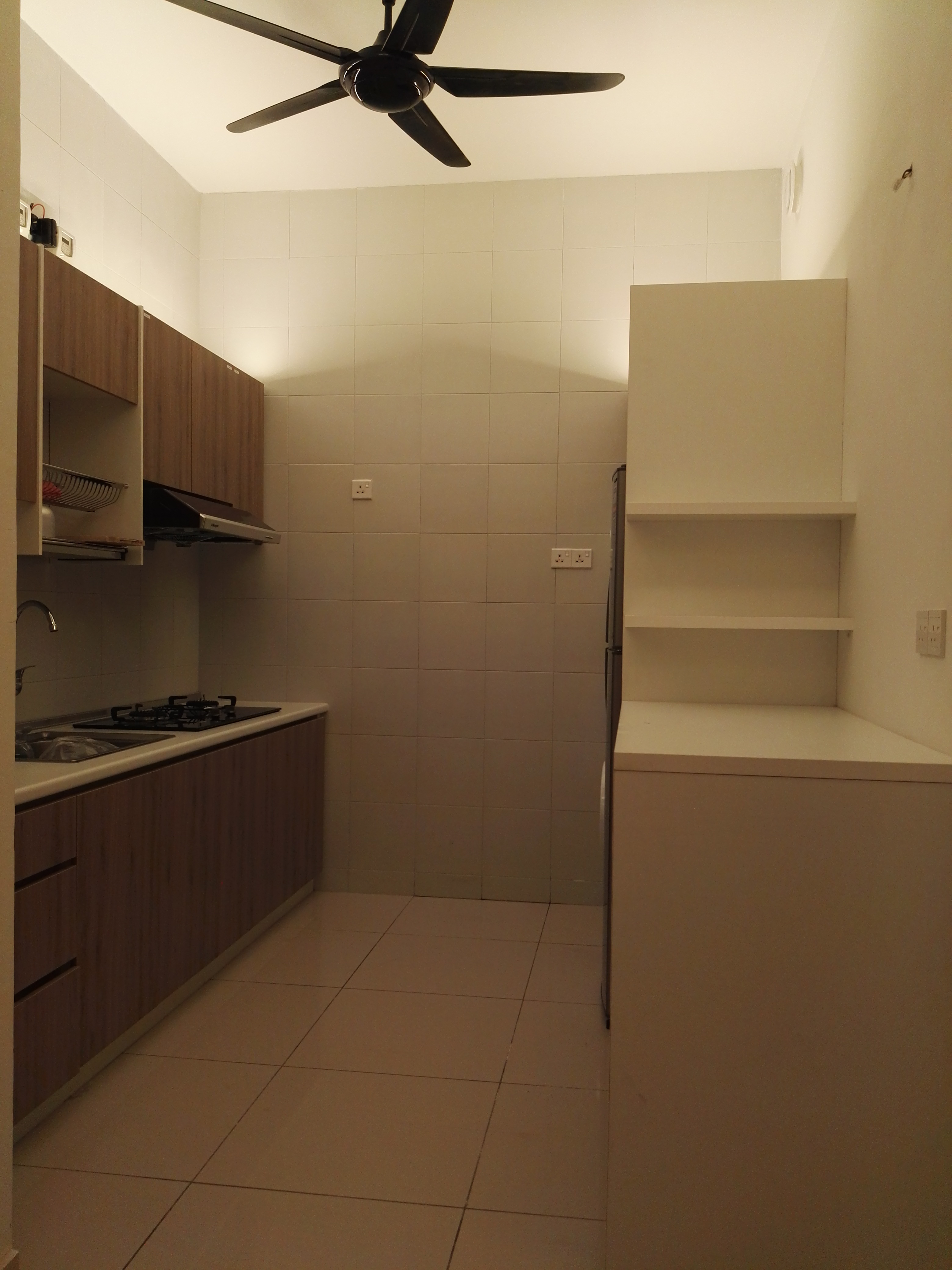 Room Plus DM1501R6 Private Room with Super Single Bed