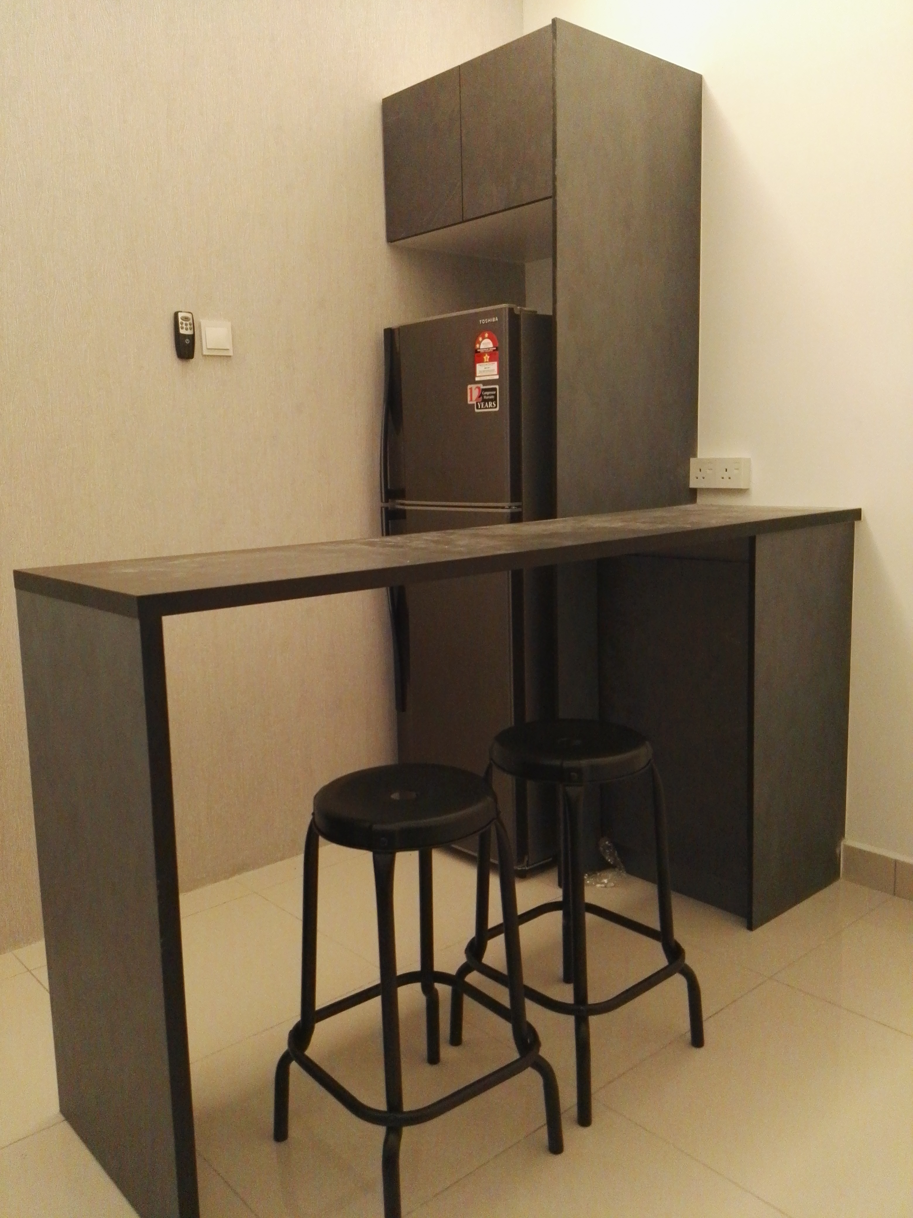 Room Plus DM1802R4 Private Room with Super Single Bed