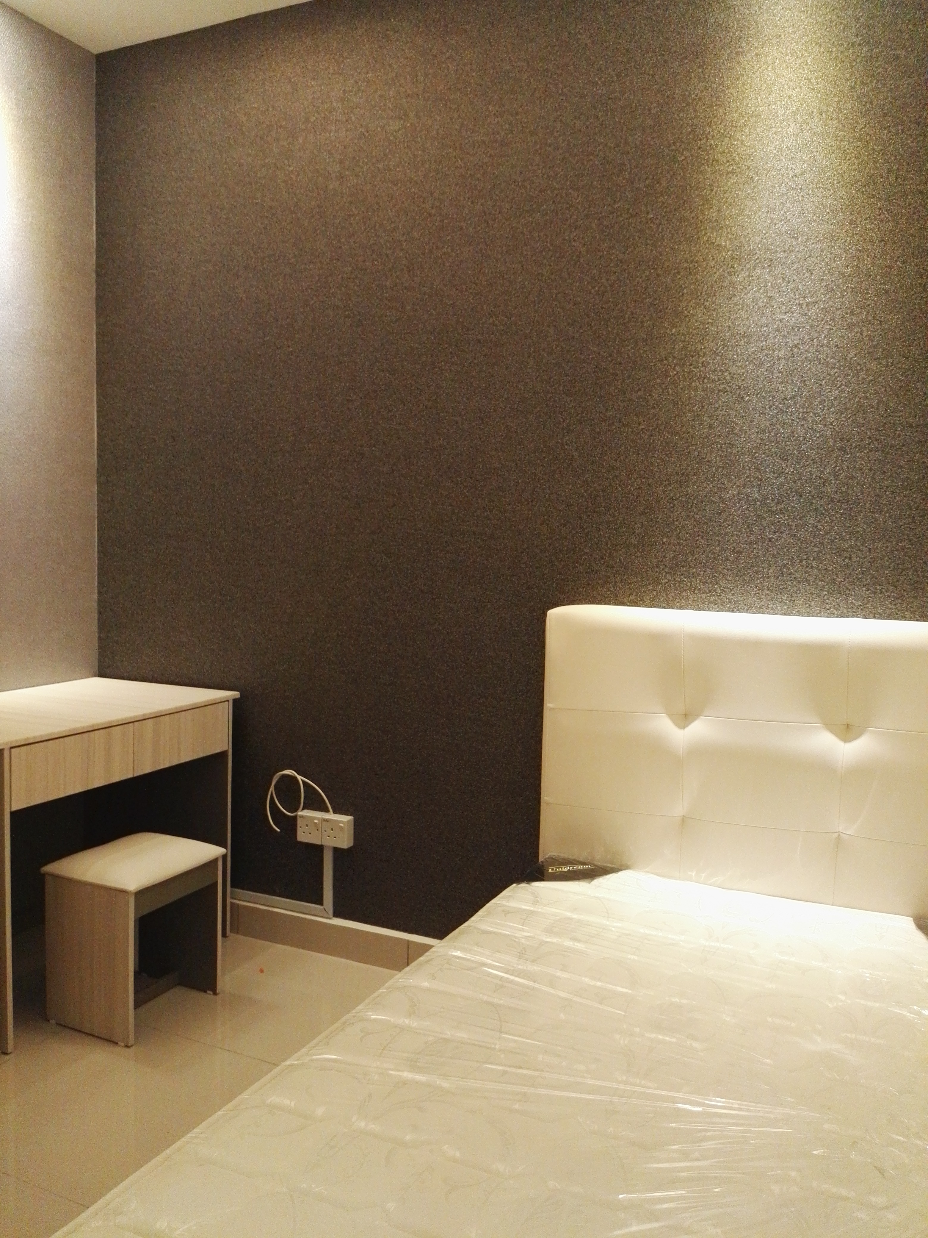 Room Plus DM1803R2 Private Room with Super Single Bed
