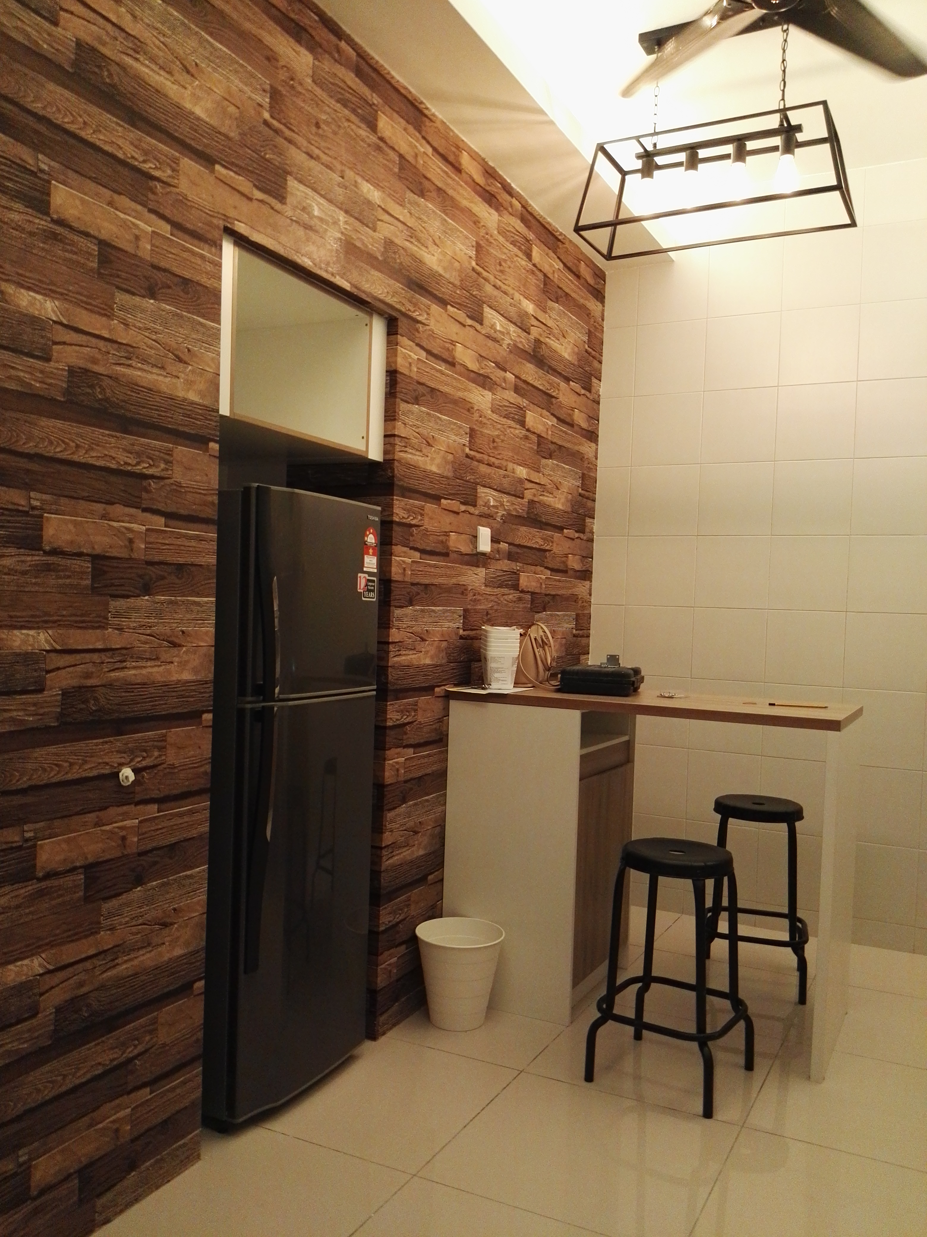 Room Plus DM1808R4 Private Room with Super Single Bed