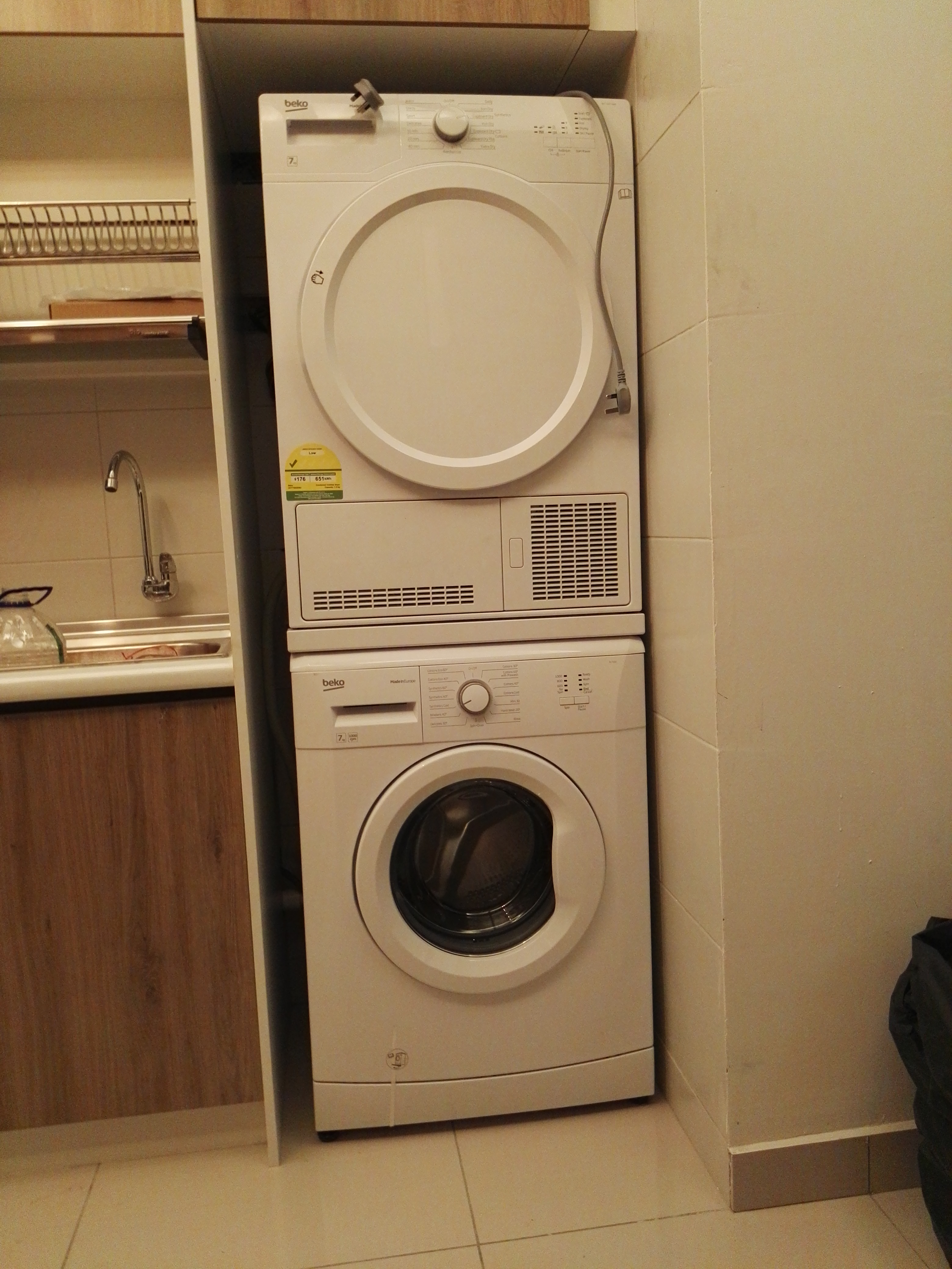 Room Plus DM1808R4 Private Room with Super Single Bed