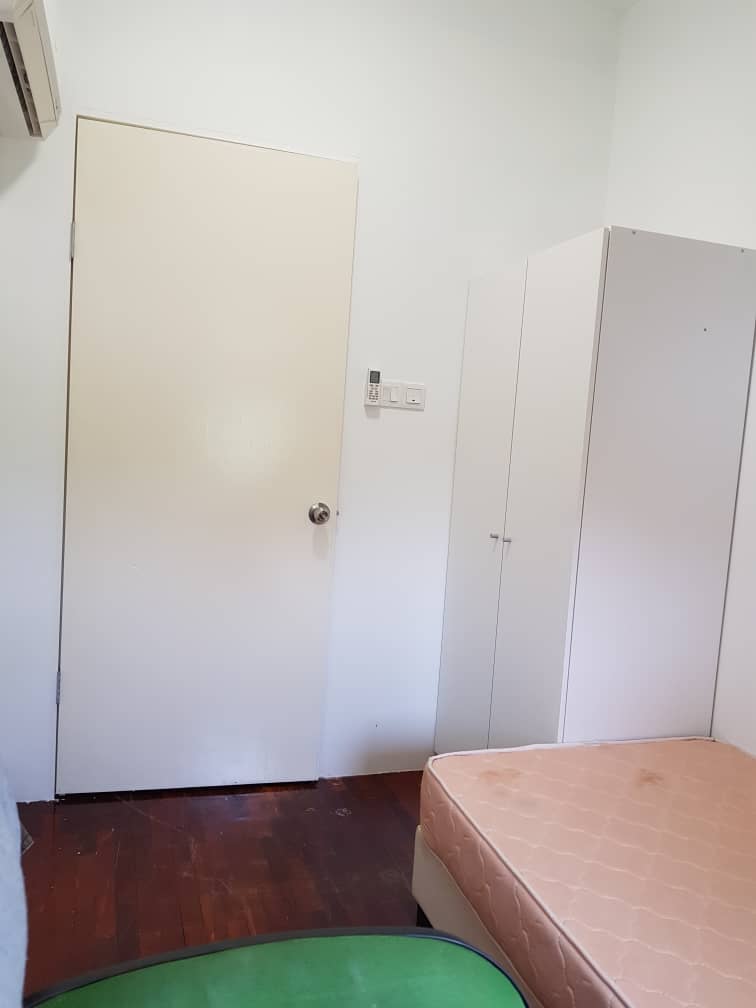 Room Plus CHSU717R1B Private Room with Single Bed