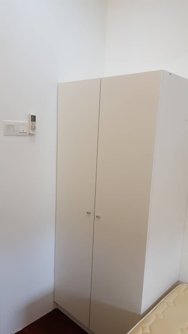 Room Plus CHSU732R1B Private Room with Single Bed