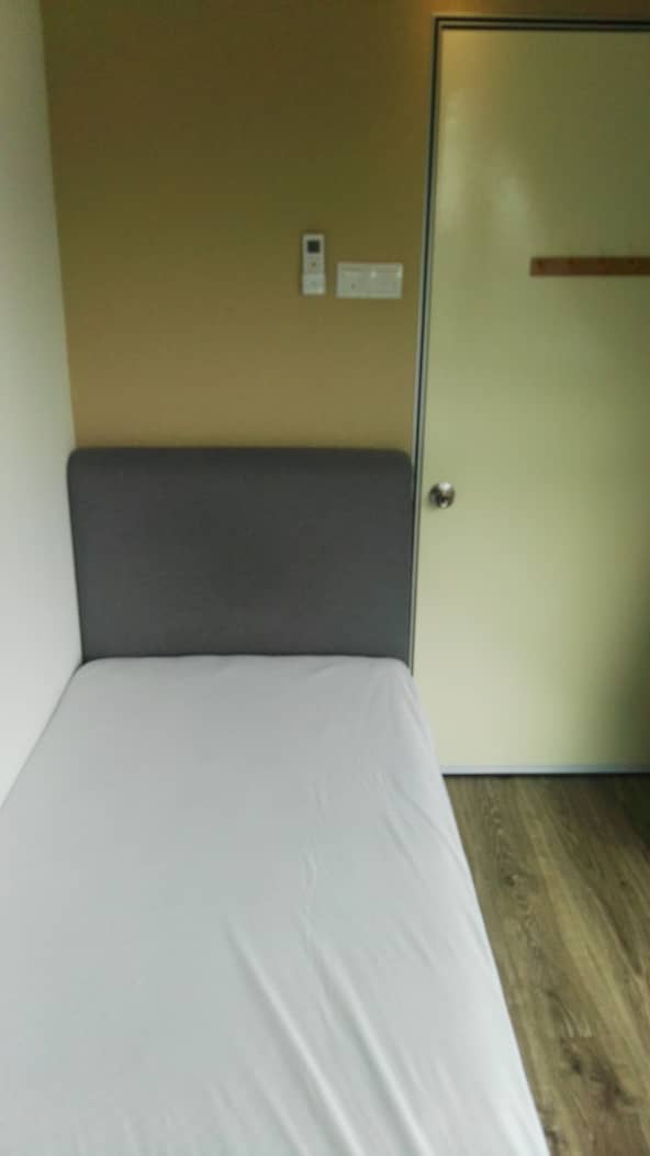 Room Plus CRA0307R4 Private Room with Single Bed
