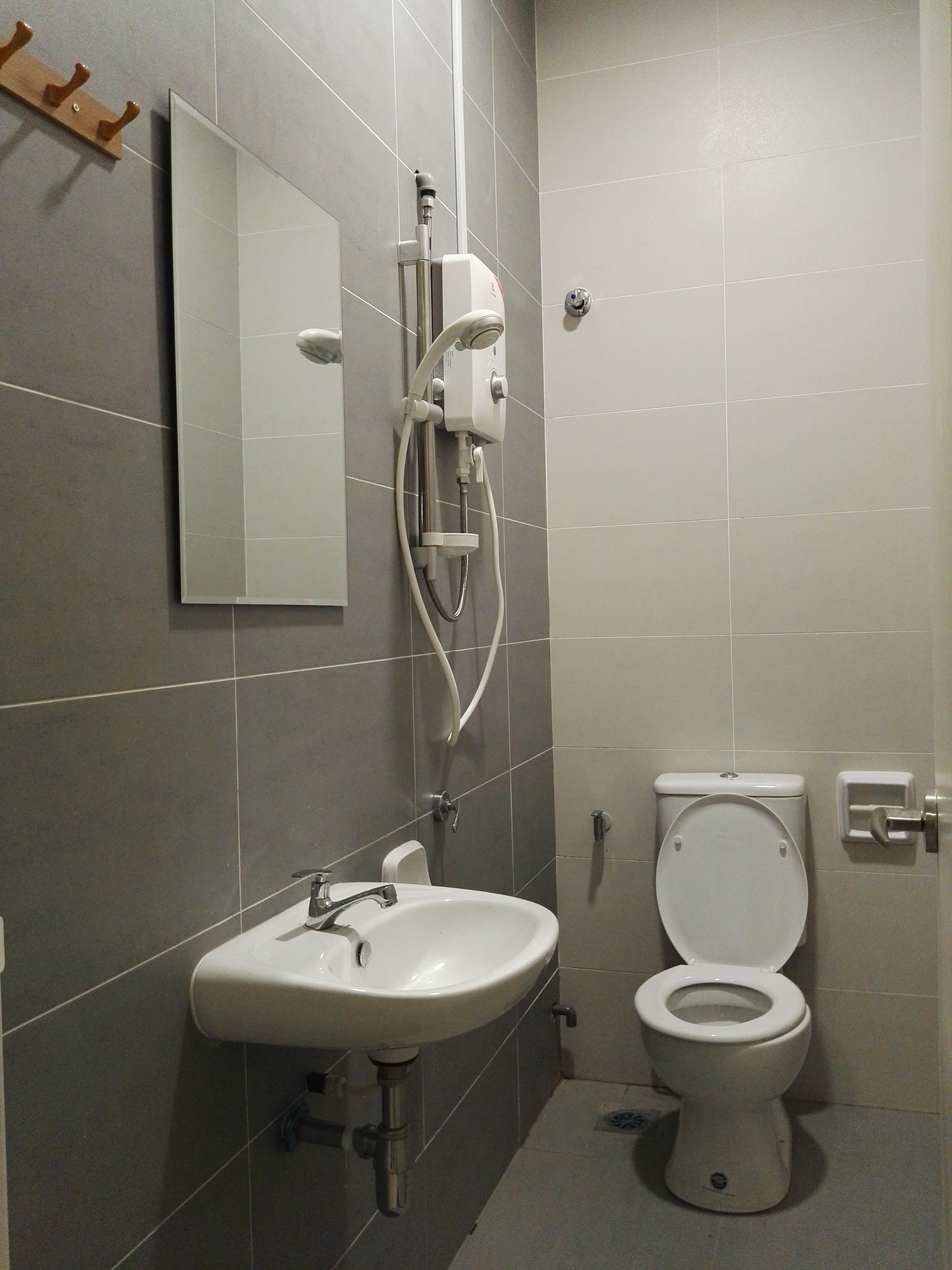 Room Plus JBK18R203 Private Room with Super Single Bed