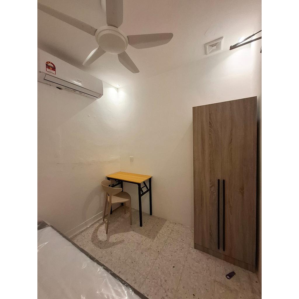 Room Plus 104 13TP23-1F