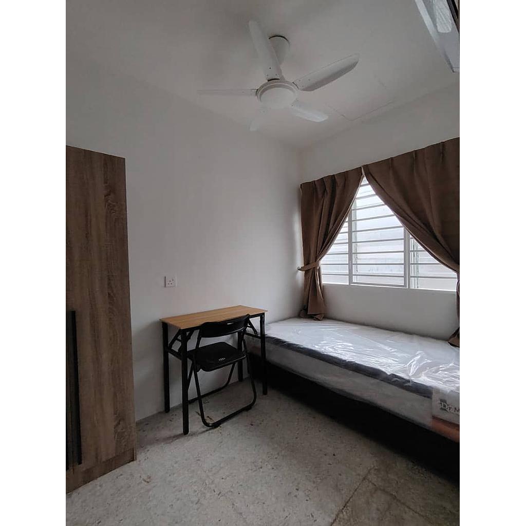 Room Plus M04 13TP23-MF