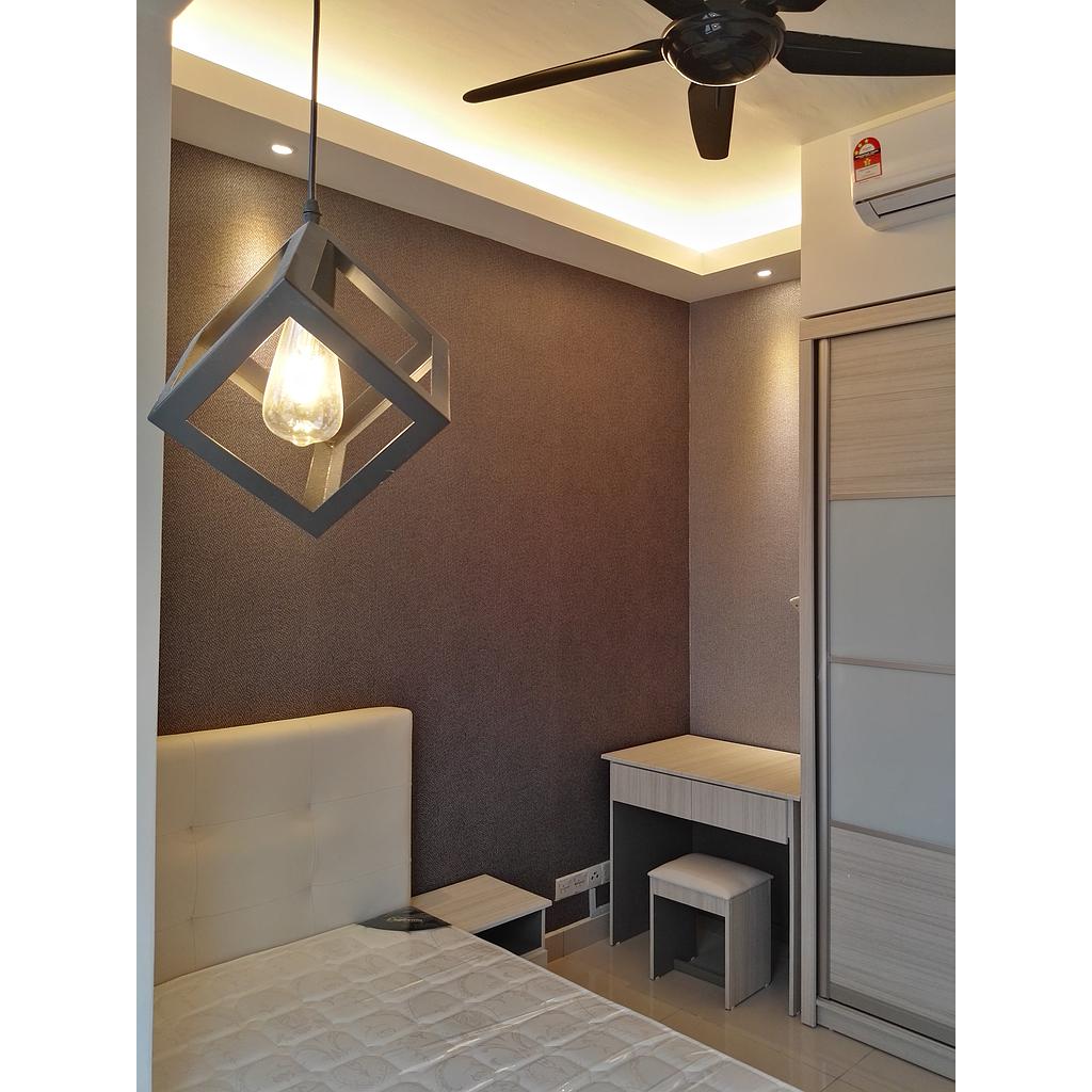Room Plus DM1802R2  