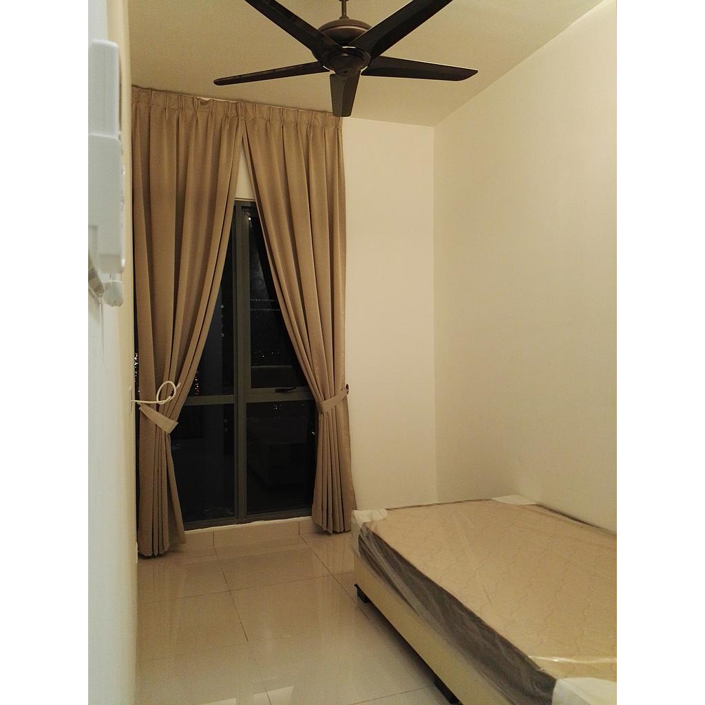 Room Plus DM1808R4  