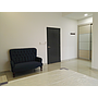Room Plus JHZ30R201 Private Room with Queen Bed