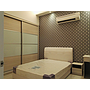 Room Plus JHZ53R101 Private Room with Queen Bed