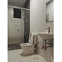 Room Plus DM1708R1 Private Room with Queen Bed
