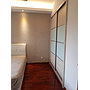 Room Plus CHSU227R2 Private Room with Queen Bed