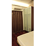 Room Plus CHSU726R3 Private Room with Queen Bed