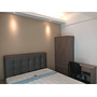 Room Plus CRB1702R7 Private Room with Queen Bed