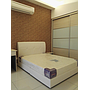 Room Plus JHZ26R101 Private Room with Queen Bed